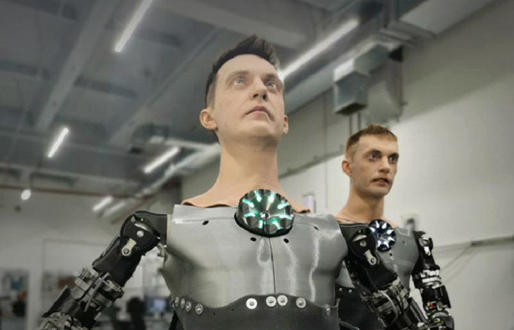 На Восточном экономическом форуме представят «мужа» робота Дуняши На Восточном экономическом форуме представят «мужа» робота Дуняши
