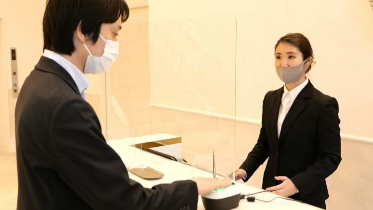 Hitachi создала систему оплаты по отпечатку пальца без банковских карт и смартфона Hitachi создала систему оплаты по отпечатку пальца без банковских карт и смартфона