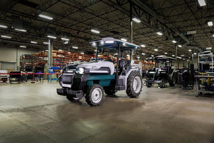 Калифорнийский стартап Monarch Tractor выпустил первые умные электрические тракторы-беспилотники Калифорнийский стартап Monarch Tractor выпустил первые умные электрические тракторы-беспилотники