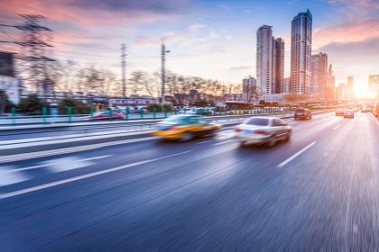 Siemens инвестирует $385 тыс. в подключенные автомобили