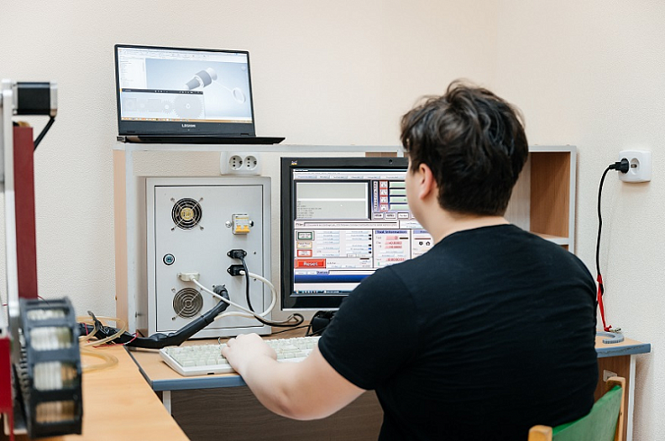 Студент Томского политеха разрабатывает уникальный протез мизинца методом 3D-печати Студент Томского политеха разрабатывает уникальный протез мизинца методом 3D-печати