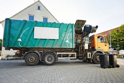 Спецпредставитель президента предложил оборудовать ГЛОНАСС все мусоровозы России