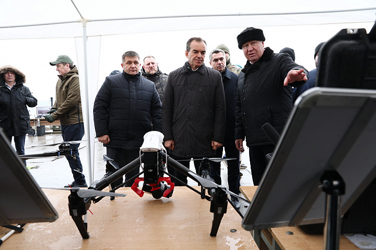 Губернатор Краснодарского края лично поучаствовал в испытаниях БПЛА местного производства Губернатор Краснодарского края лично поучаствовал в испытаниях БПЛА местного производства