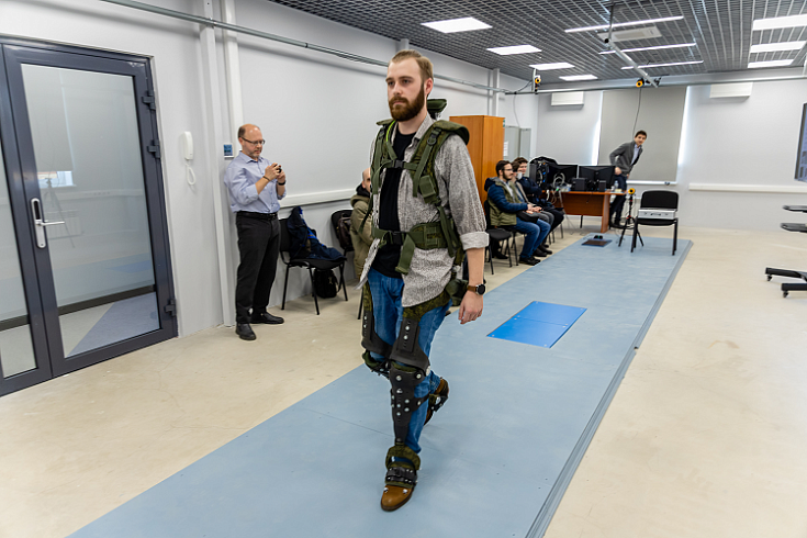 В петербургском ЛЭТИ открыли уникальную лабораторию 3D-видеоанализа В петербургском ЛЭТИ открыли уникальную лабораторию 3D-видеоанализа