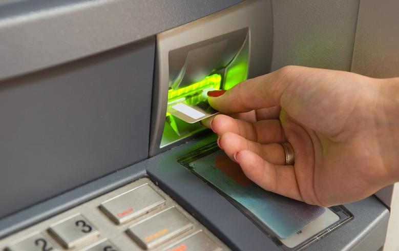 Сбербанк в 2018 году оснастит все банкоматы NFC Сбербанк в 2018 году оснастит все банкоматы NFC